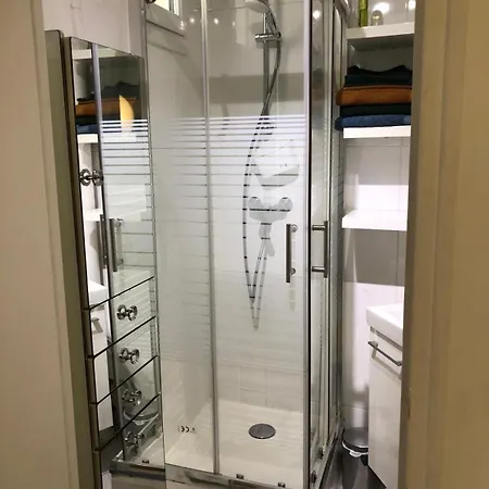 Charmante Escapade Au Coeur Des Batignolles Appartement Parijs