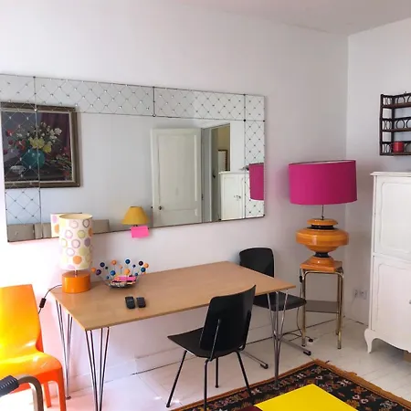 Charmante Escapade Au Coeur Des Batignolles